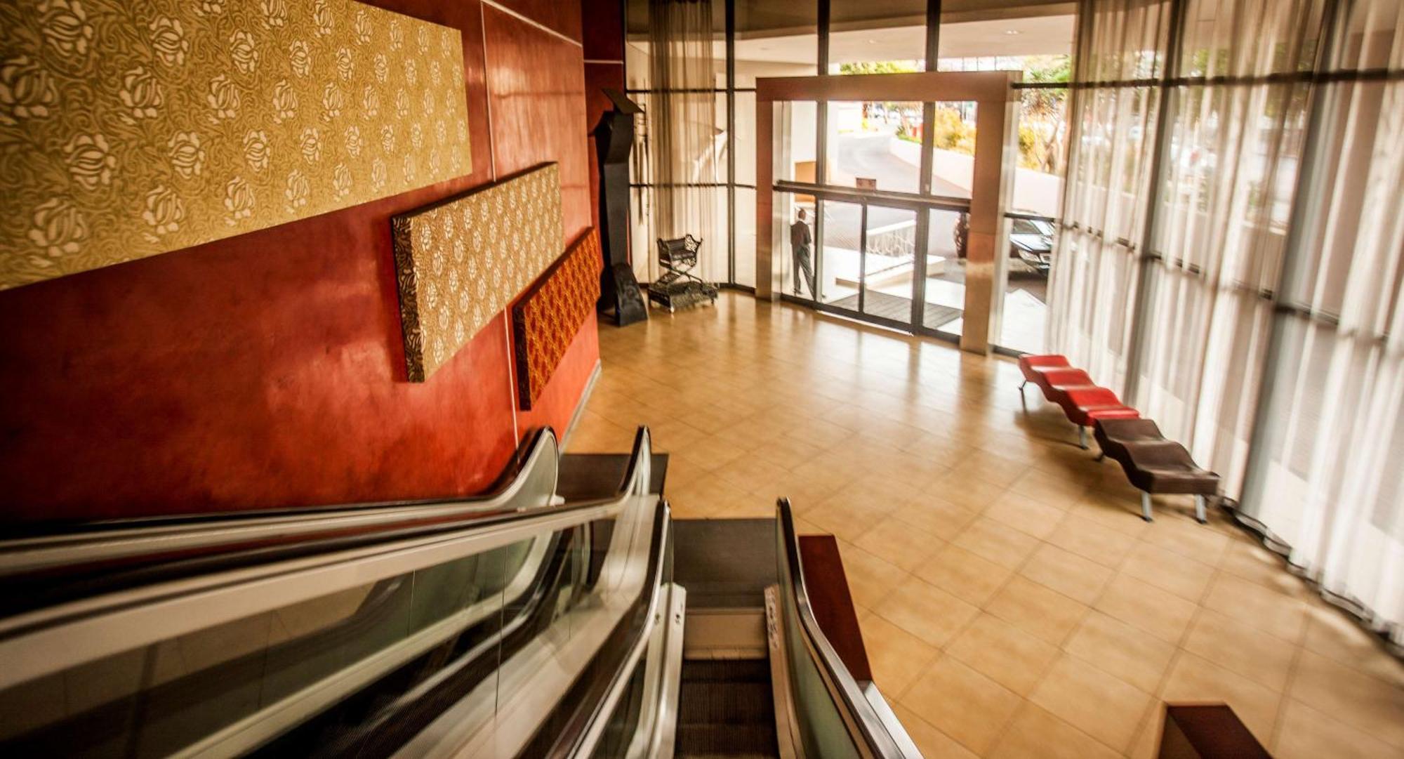 Southern Sun Pretoria Exterior photo